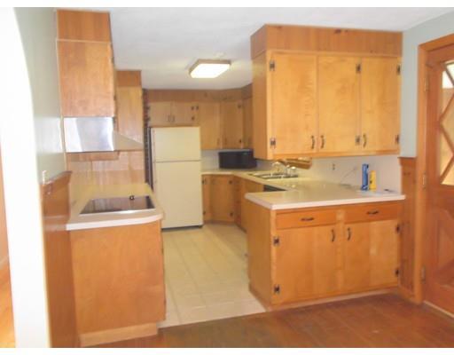 Building Photo - 6 Old Mill Rd