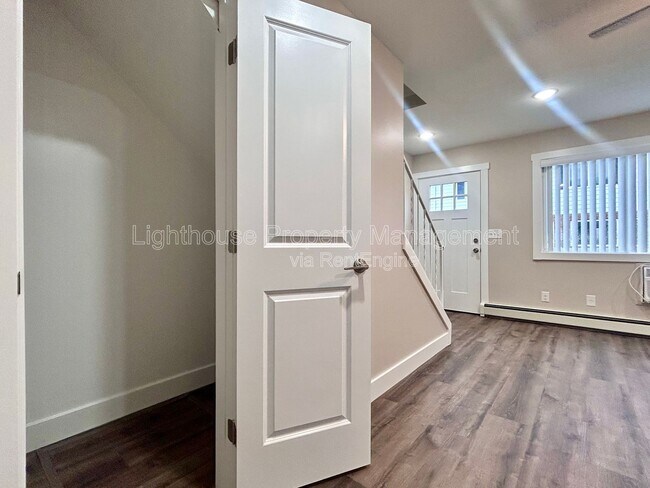 Foto del edificio - 2855 Taft Ave SW