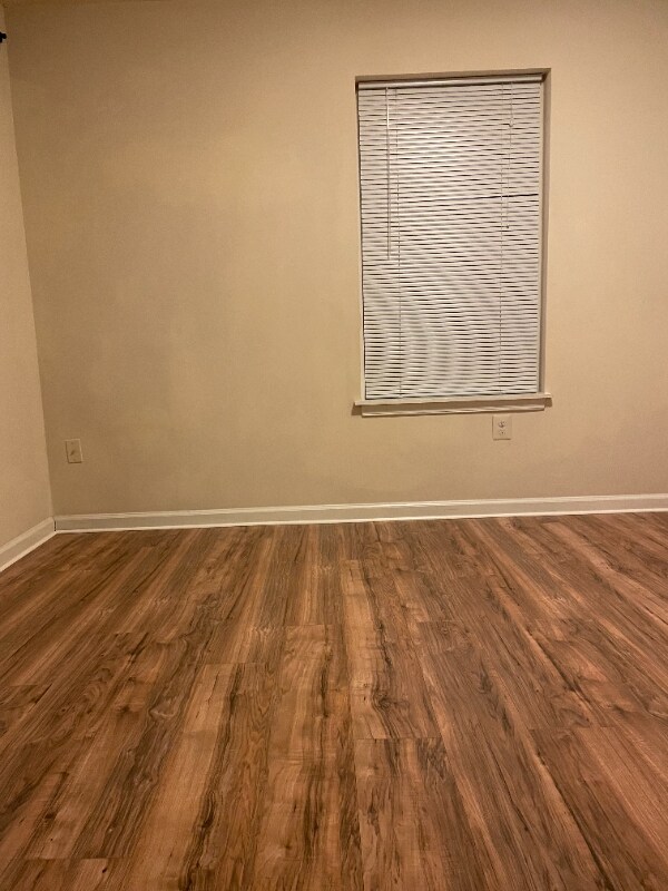 Foto del edificio - 14307 Newbern Loop