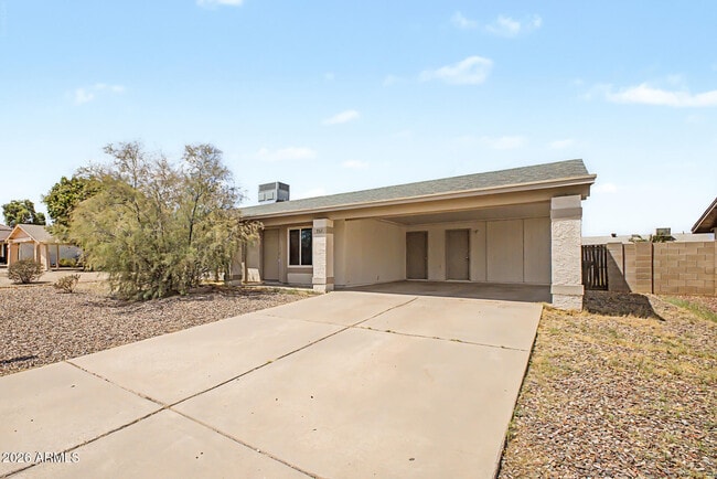Building Photo - 932 W Libra Dr