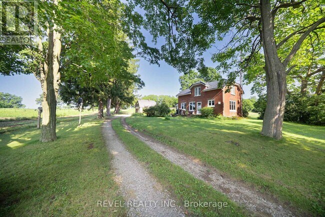 Building Photo - 453 Pleasant Ridge Rd