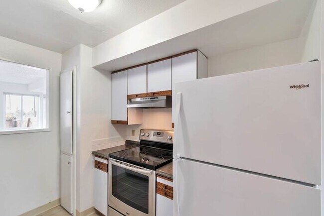 Foto del edificio - 12046 E 25th Ave