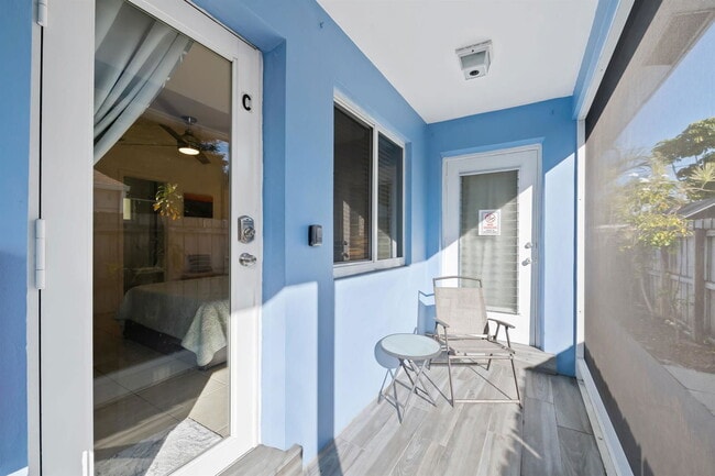 Building Photo - 415 SW 16th St