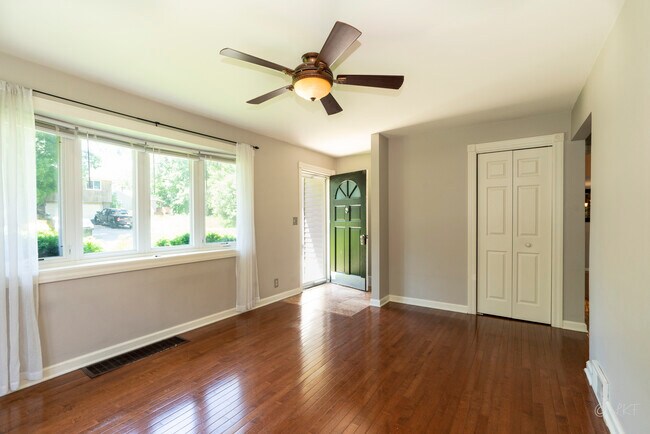 Foto del edificio - 3 Woodland Rd