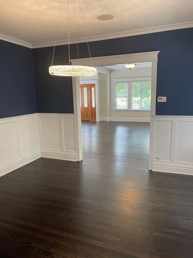 Building Photo - 534 Bonnie Brae