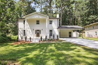 2832 Riderwood Dr