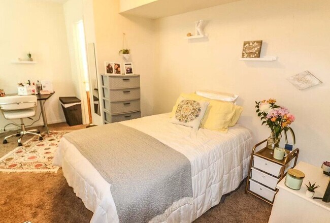 Foto del edificio - Prime Location 4 Bed Duplex