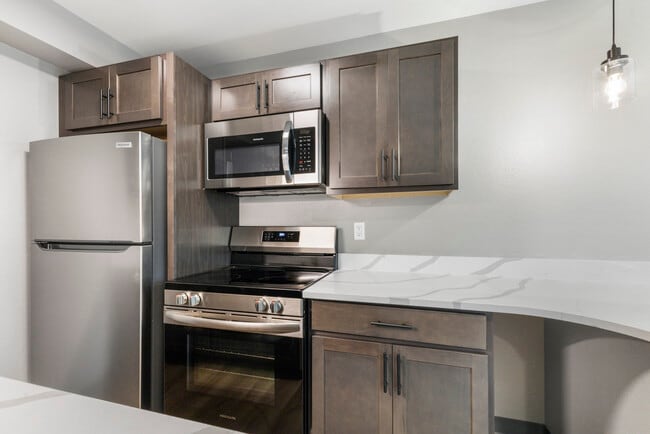 Renovated Corner Unit - Tanara Villa