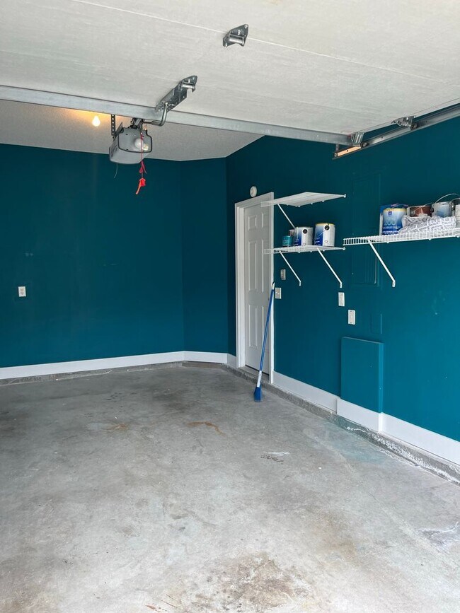 Foto del edificio - Available now! Spacious 3-bedroom, 2.5 bath townhome in Georgetown