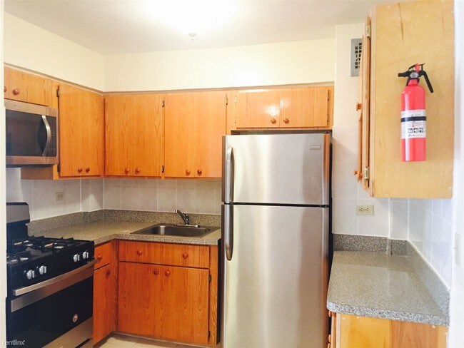 Foto del edificio - 8815 144th St