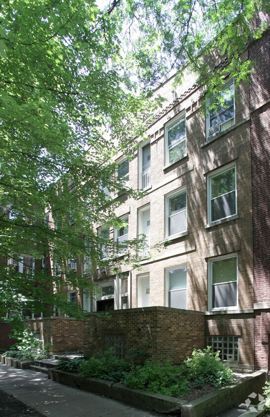 54325434 S Woodlawn Ave, Chicago, IL 60615 Apartments in Chicago, IL