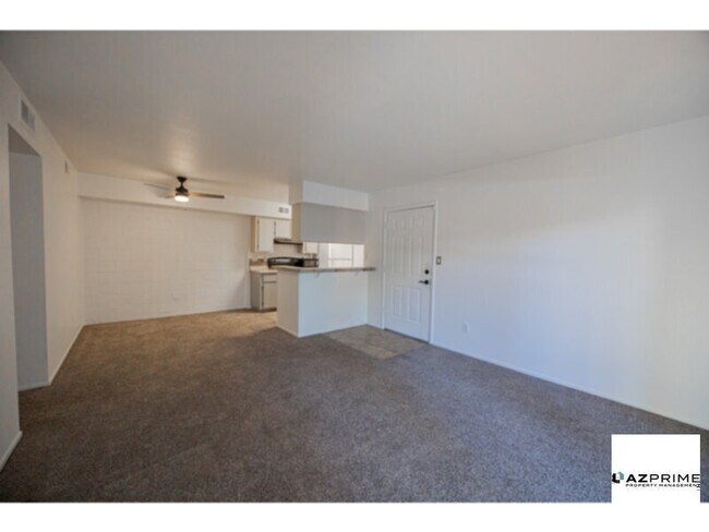 Foto del edificio - Experience Your Own Private Oasis In This Newly Updated 1/1 Upstairs Condo Perfectly Located In The