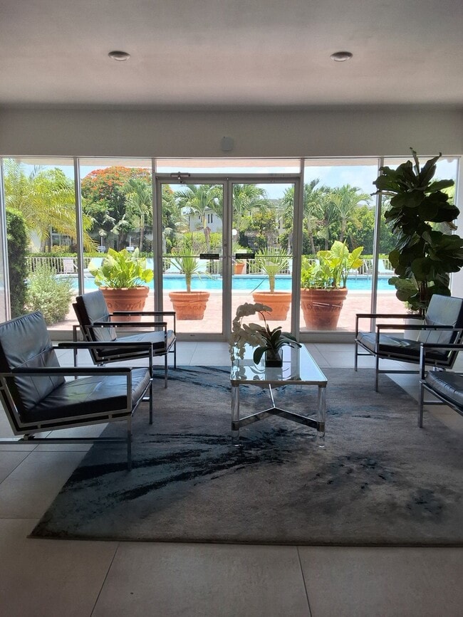 Foto del edificio - 401 Golden Isles Dr