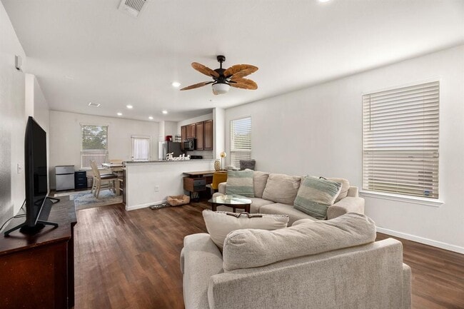 Building Photo - 4727 Prairie Chase Dr