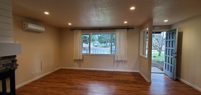 Foto del edificio - 5515 NE 41st Ave