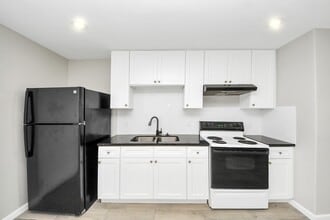 Building Photo - 5435 Pardee St