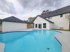 Building Photo - 20223 Laurel Lock Dr