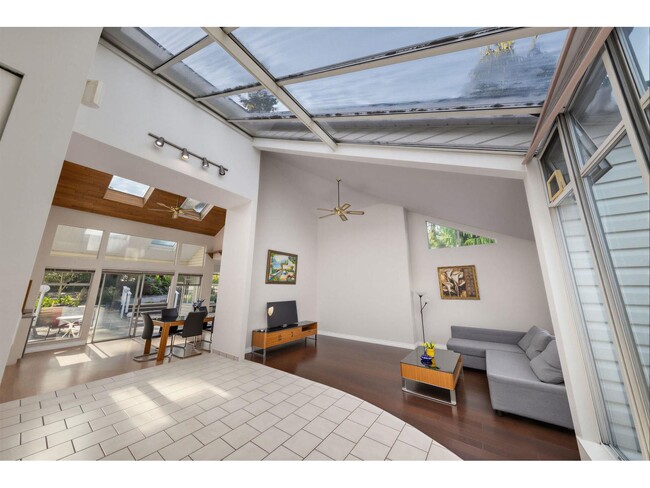 Photo du bâtiment - 17138-1726A 26a Ave