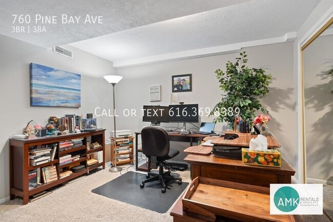 Building Photo - 760 Pine Bay Dr