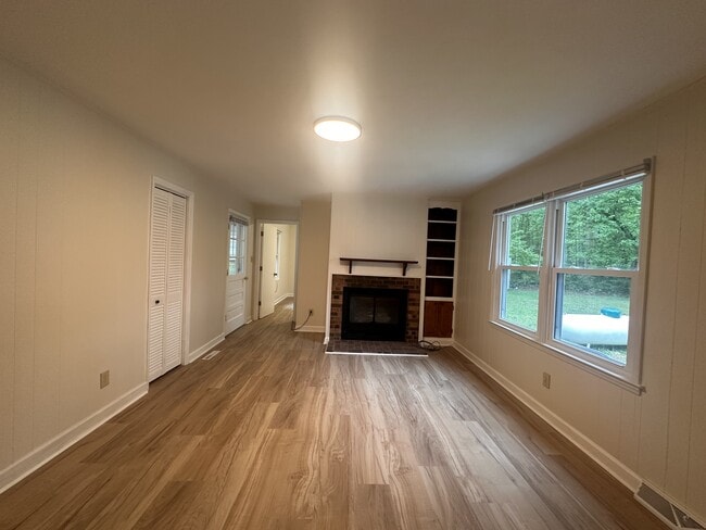 Foto del edificio - 5256 Irish Rd
