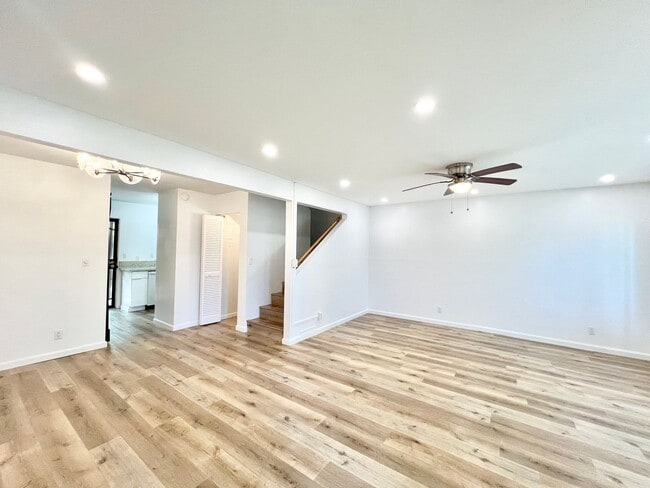 Building Photo - 3br/2.5ba/2pkg in Kaneohe PETS NEGOTIABLE