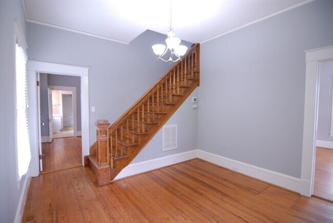 Foto del edificio - Charming Historical Renovated 3 bedroom 2 ...