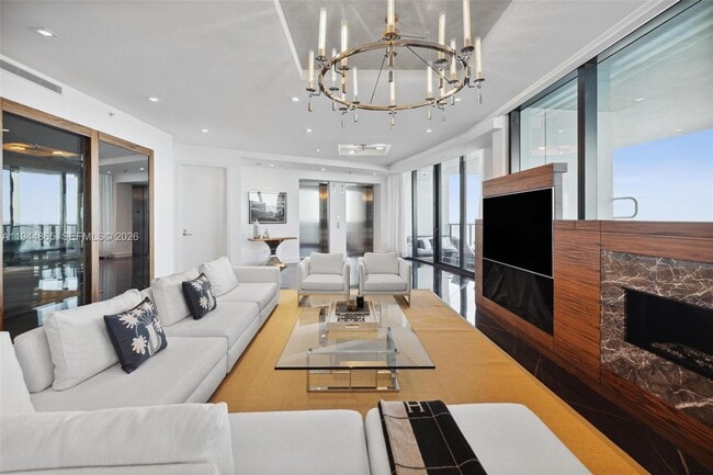 Foto del edificio - 18555 Collins Ave