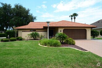 Building Photo - 3 Cherokee Ct W