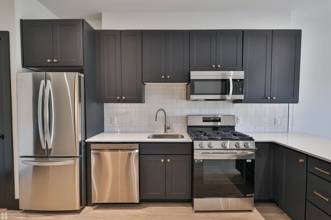 Building Photo - One bedroom apartment available at Waterma...