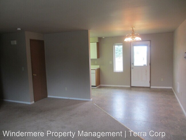 Building Photo - 3 br, 1.5 bath House - 1021 South 27th Street
