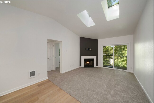 Building Photo - 2680 SW 87th Ave