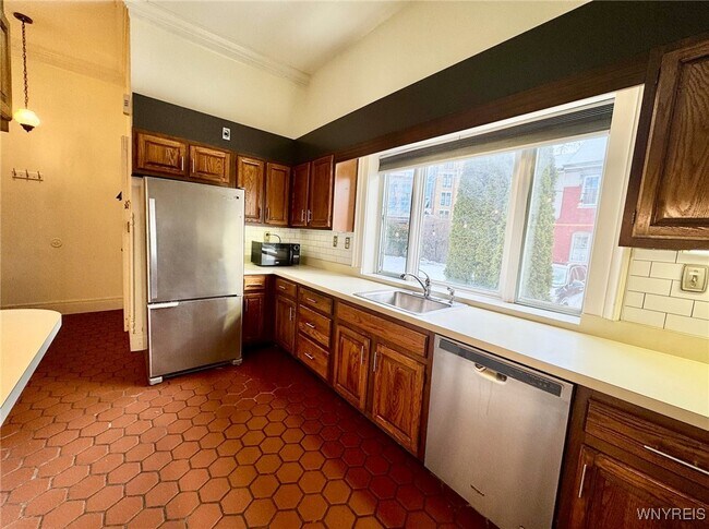 Foto del edificio - 25 Whitney Pl