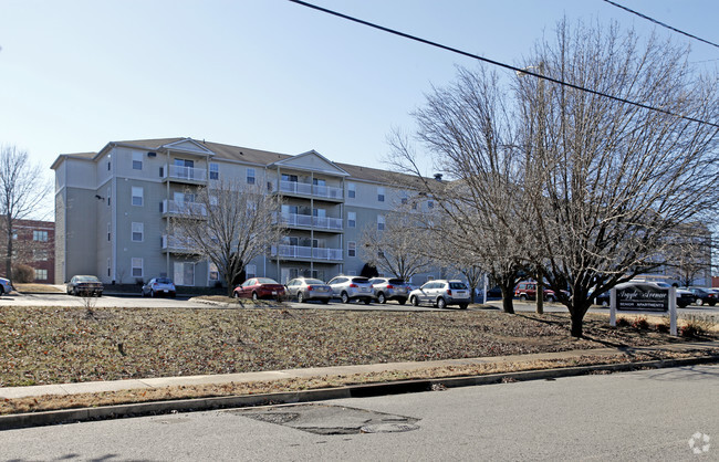 Foto del edificio - Argyle Avenue Senior Apts