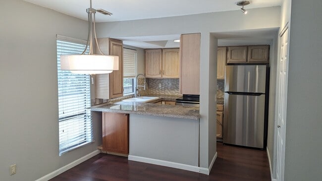 Photo - 10819 NE 37th Pl Apartment