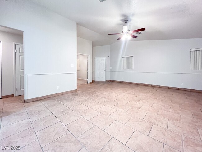 Foto del edificio - 5532 Great Divide St