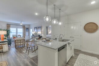 Interior Photo - Waterleaf at Old Franklin