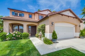 Building Photo - 777 Aldea Dr