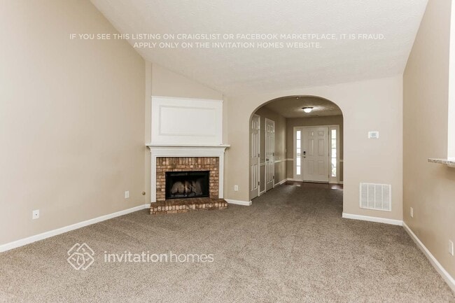 Building Photo - 2635 Essex Ct