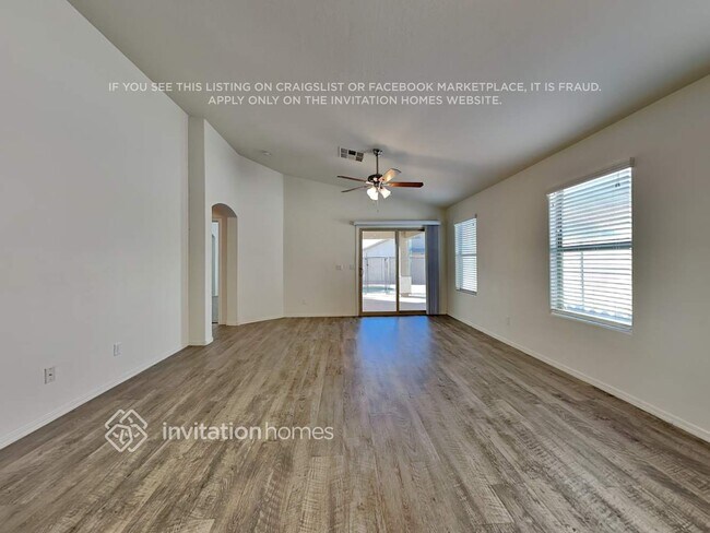 Foto del edificio - 25819 W Crown King Rd
