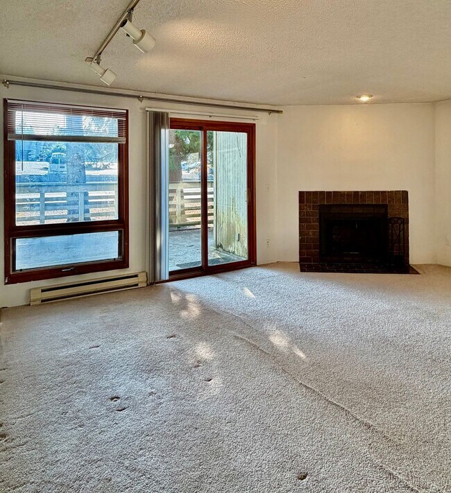 Foto del edificio - 1017 156th Ave NE