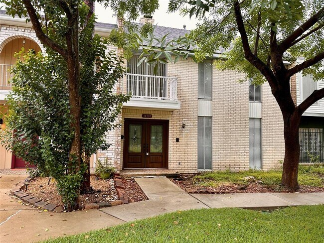 Foto del edificio - 10730 Briar Forest Dr
