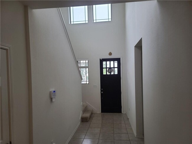 Building Photo - 9002 Moonstone Dr