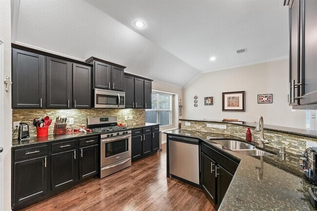Foto del edificio - 18118 Golden Falls Ln