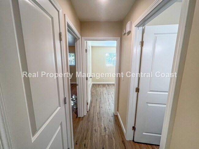 Foto del edificio - AVAILABLE JUNE - Grover Beach Duplex in 55...
