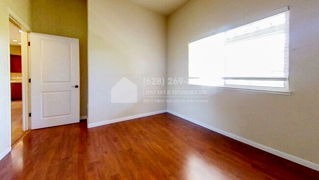 Foto del edificio - 20128 Stevens Creek Blvd