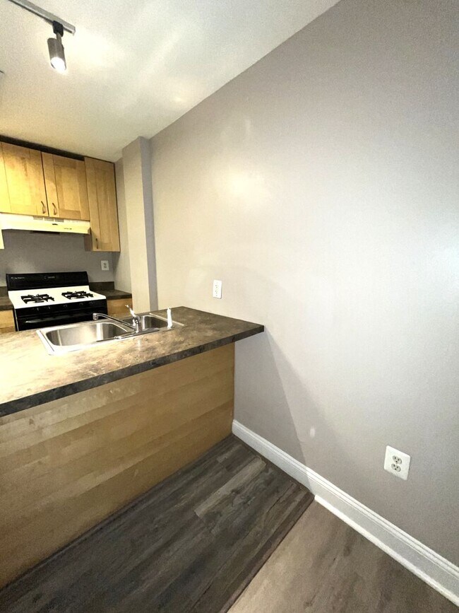 Foto del edificio - 422 W Spencer St