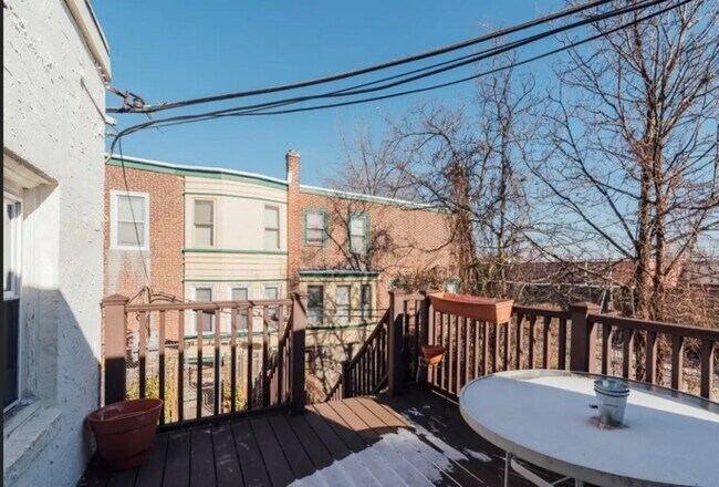 Foto del edificio - 6751 Germantown Ave