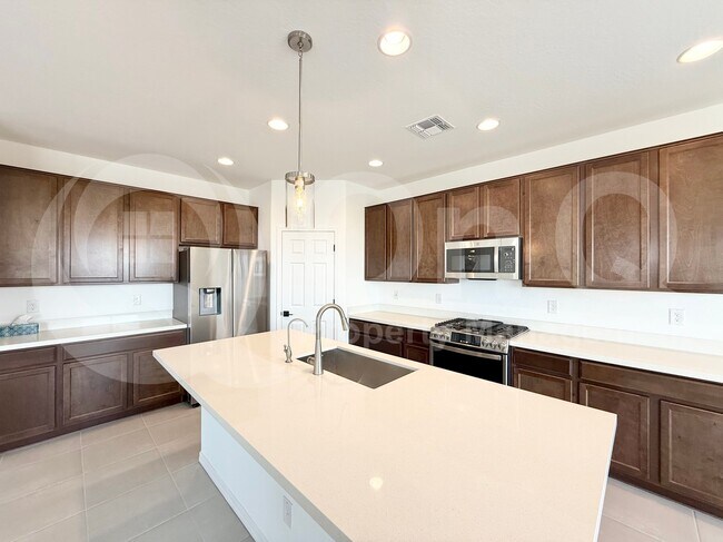 Foto del edificio - 11216 S 56th Ln