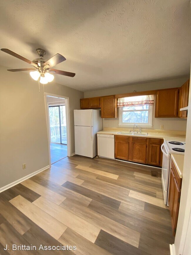Building Photo - 3 br, 2.5 bath House - 101 Mark Place