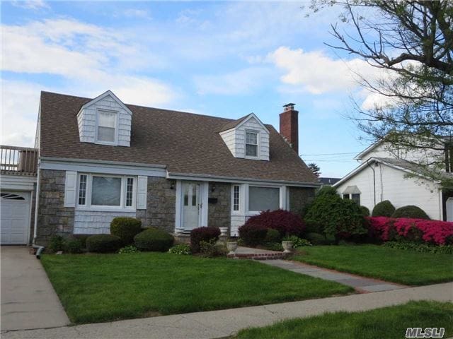 Primary Photo - 282 Garden Pl